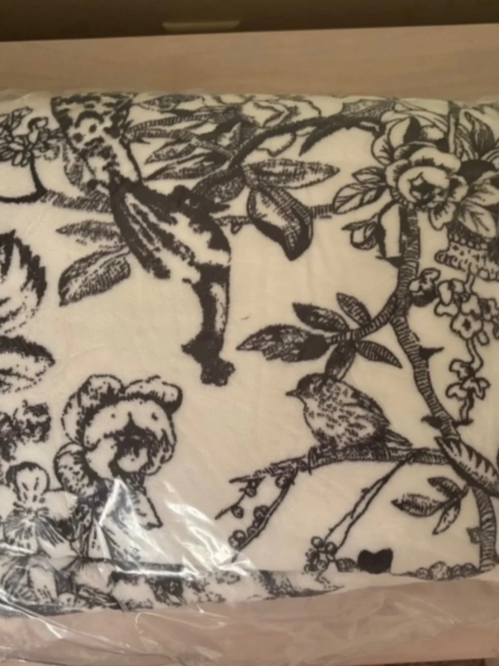 New Victoria’s Secret Black & White Floral & Red Bow Design Throw